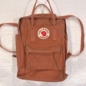Fjällräven Classic Kånken Backpack in Terracotta Orange Brown
